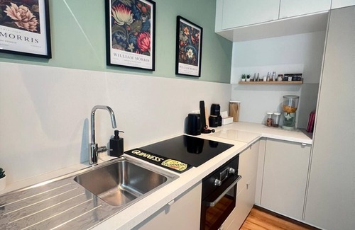 Stadtkern Apartment | Central, family-friendly apartment with terrace and underground garage in Essen