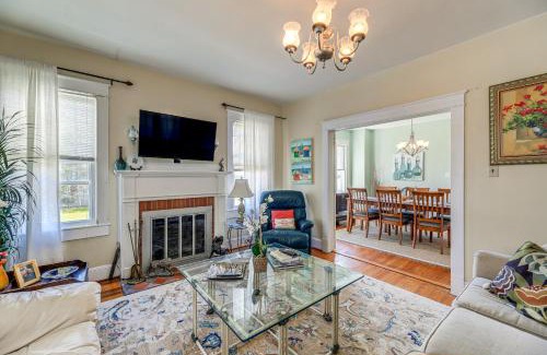 Morehead City House | Central Historic Beaufort Home Walk to Waterfront