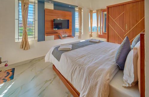 Wellington House | Central Homestay Ooty by VOYE HOMES Family-Friendly Budget Stay with Valley And Mountain Views