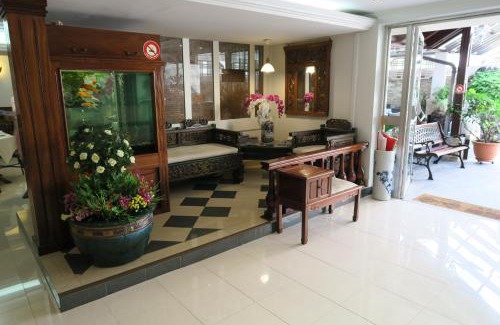 Saint-Denis Hotel | Central Hotel
