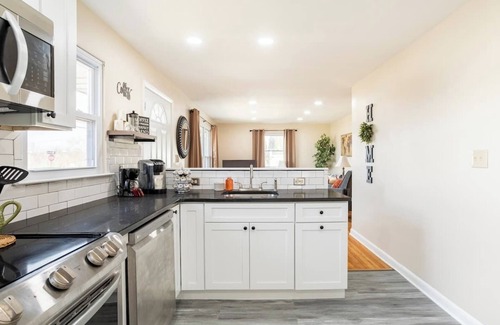 Whitehall House | Central in Lehigh Valley 60 day minimum near hospitals, universities & highways