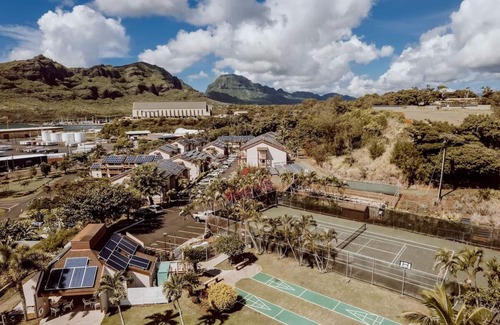 Nawiliwili Apartment | Central Kauai Location – Walk to Beach, Enjoy Pool & Explore the Island Easily