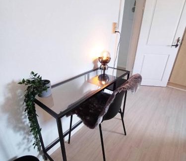Hjørring House | Central Large Double Room With Free Parking