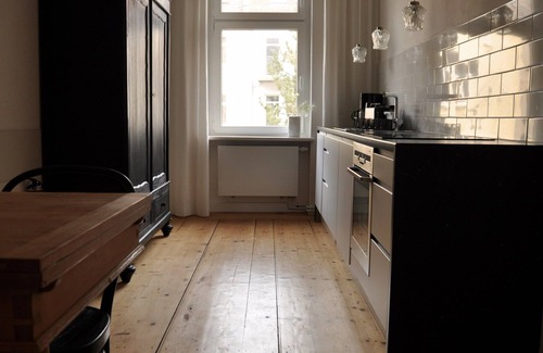 Volkmarsdorf Apartment | CENTRAL LOCATED 2 BEDROOM APARTMENT with free Wi-Fi
