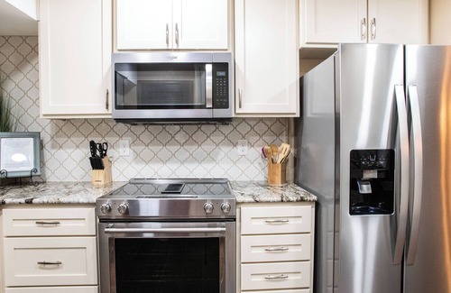 Northeast Colorado Springs House | Central Location/Air-conditioned; Beautiful 2 Bdrm. Book now for summer 2024!