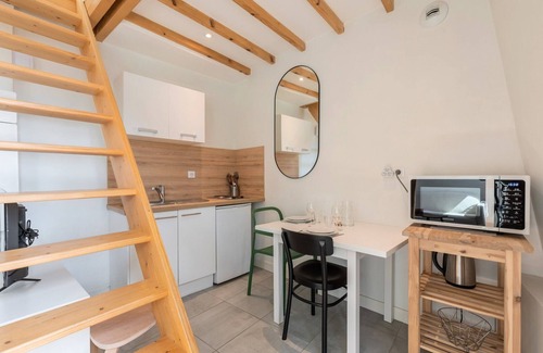 Old Lille Apartment | Central location for this studio Old Lille