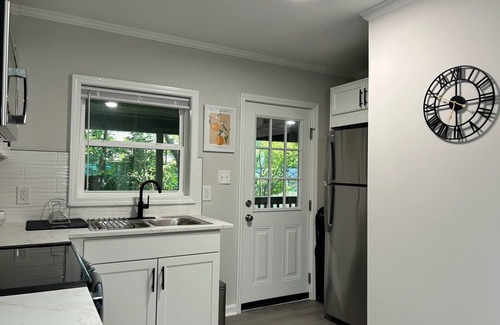 Southwest Raleigh House | Central Location - WiFi - Fenced Backyard
