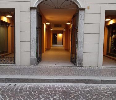 Roman Quarter Apartment | Central Loft Carina ideale per visitare il Centro di Torino