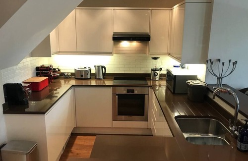 East Walworth Apartment | Central London Duplex, bright and spacious.