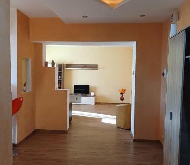 Craiova Apartment | Central Lovely Apartment Craiova