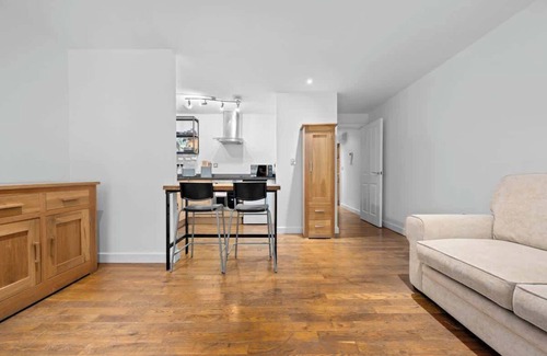 Northern Quarter Apartment | Central Manchester Flat by City SuperHost