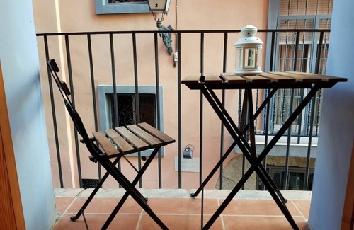 Ciutat Vella Apartment | Central Market Cozy One Bedroom Wifi Apartment