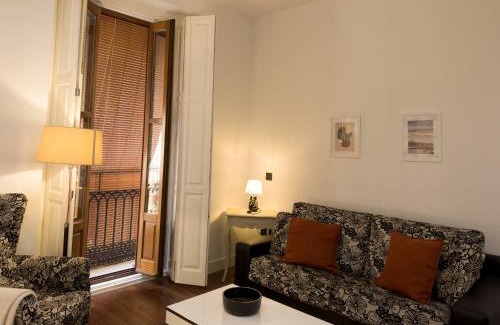 Ciutat Vella Apartment | Central Market - Queen Square - Mid-term