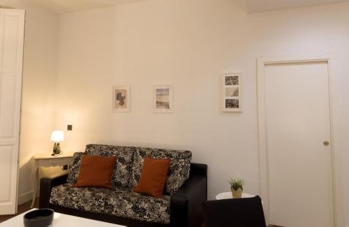 Ciutat Vella Apartment | Central Market - Queen Square - Mid-term