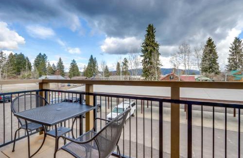 McCall Apartment | Central McCall Getaway Walk to Payette Lake!