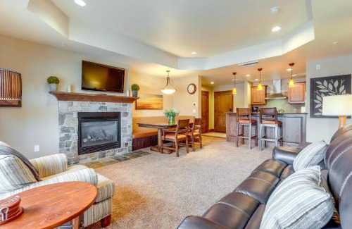 McCall Apartment | Central McCall Getaway Walk to Payette Lake!