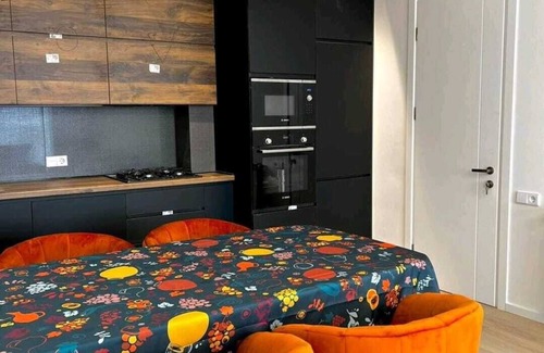 Vera Apartment | Central, modern apartment with balcony