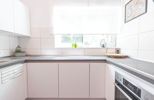Weinsteige Apartment | Central, modern designer appartment in downtown Stuttgart