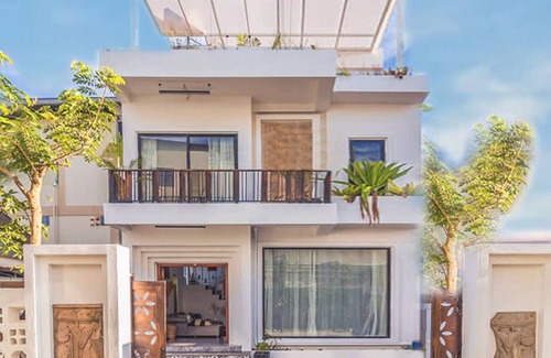 Siem Reap Villa | Central Modern Private Villa by La San