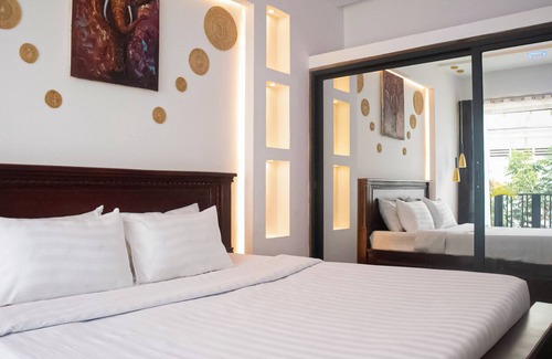 Siem Reap Villa | Central Modern Private Villa by La San