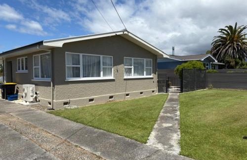 Motueka House | Central Motueka Accommodation