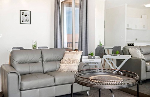 Airlie Beach Apartment | ❤️CENTRAL OCEAN VIEW ❤️ POOL/SPA❤️WI FI❤️