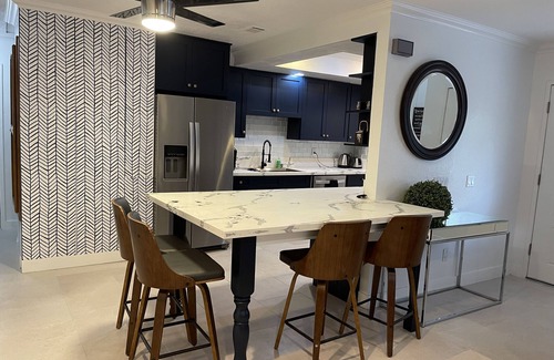 Chino House | Central of LA 7beds 2bathroom single level home
