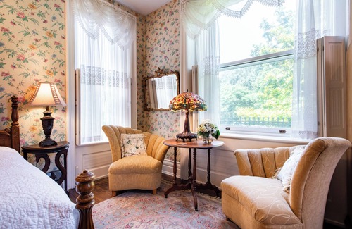 Old Louisville Bed & Breakfast | Central Park Bed & Breakfast