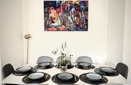 Serris Apartment | Central Park