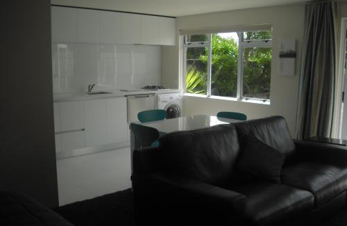 New Plymouth Apartment | Central Park Studio