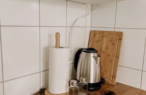 Frohnhausen Apartment | Central, quiet, close to trade fair/university hospital! MA3L