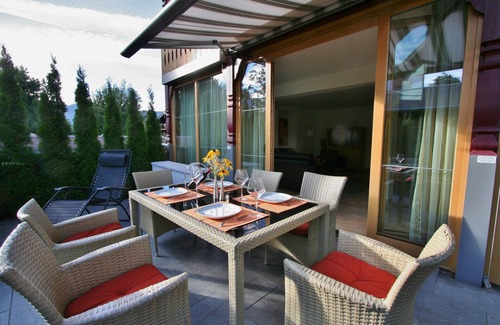 Oberstdorf Apartment | Central, quiet location, 5 star comfort, south-facing terrace, summer: mountain railway incl.