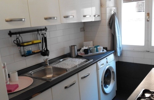 Ripa House | Central Rome, Testaccio and Trastevere, 2 stops to Coliseum, two bathrooms