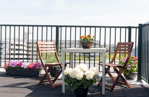 Da Costabuurt Apartment | Central Rooftop Terrace Guest Suite