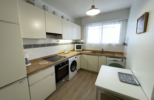 Royan Apartment | Central Royan T3 Apartment with Garage, Terrace, and Close to Beach and Market