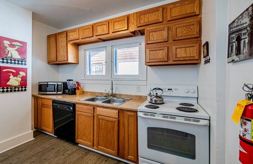 Downtown Albuquerque House | Central Sanctuary- 3 B/2.5 B | 3 Bed, 2 Bath