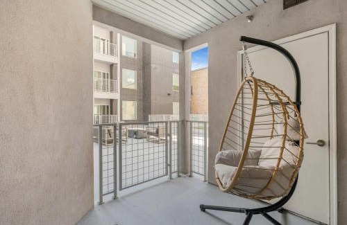Rio Grande Apartment | Central SLC Apartment King Bed Gym Smart TV