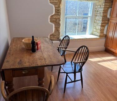 Stow-on-the-Wold Apartment | Central Stow Bakehouse Flat