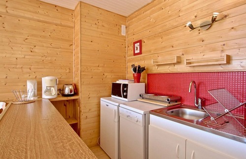 Chamrousse Apartment | Central Studio for 4 with South-Facing Balcony, Near Slopes