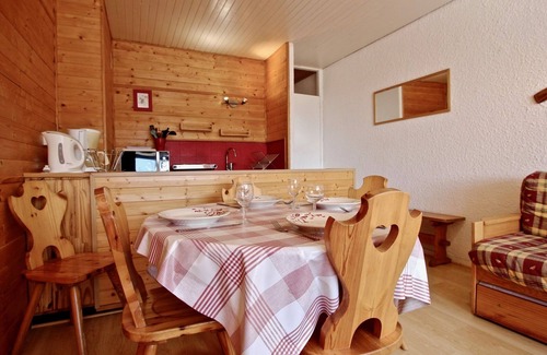 Chamrousse Apartment | Central Studio for 4 with South-Facing Balcony, Near Slopes