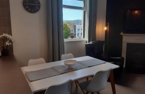 Dunedin City Centre Apartment | Central Style on Liverpool 2 bed