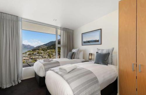 Queenstown City Centre House | Central Sunset Charm