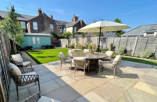 York House | Central Townhouse with free off road parking and garden