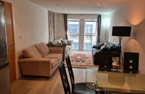 Manchester Apartment | Centrally Located Modern Apartment
