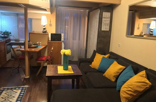 Vera Apartment | Centrally located studio with a balcony