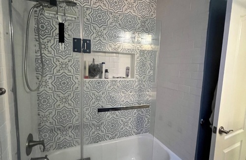 Parkside House | Centrally Located Upscale Home with Room for Rent - Great Hosts & Neighborhood