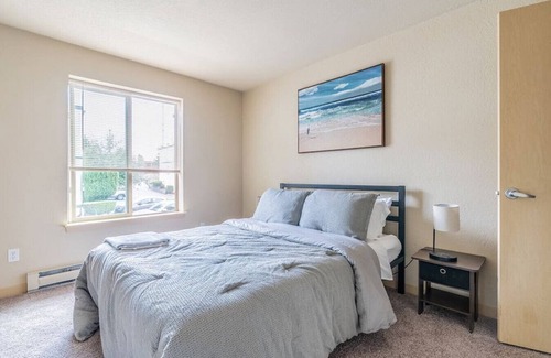 Shoreline Apartment | Centrally located 1 bedroom