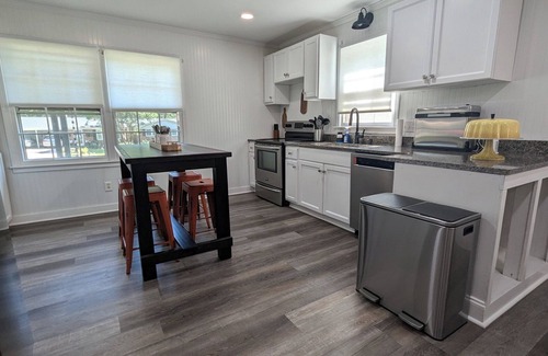 Greenville - Spartanburg House | Centrally Located! 15 minutes from downtown Greenville, Greer and GSP airport.