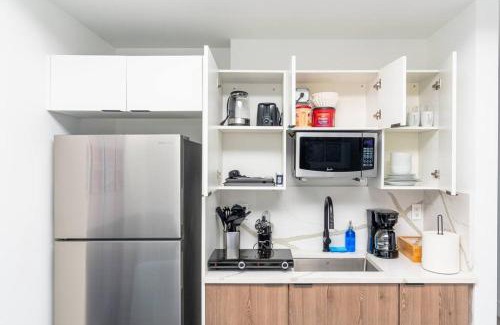 East Little Havana Apartment | Centrally Located 1BR with King Bed Near Brickell, Airport Downtown and Wynwood
