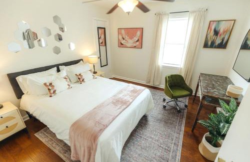 Midtown Apartment | Centrally Located 2BR Overton Square Unit 1 Fast WiFi Free Parking Yes Pets